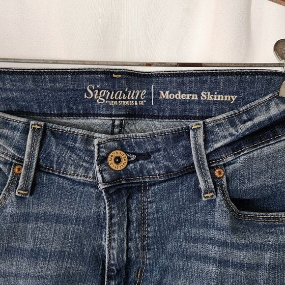 LEVI SIGNATURE Light Blue Soft Denim Skinny Leg Jeans Size 32- 30 - Picture 5 of 6